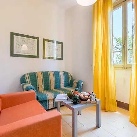 Apartament Sleeps 6 Motrone di Versilia