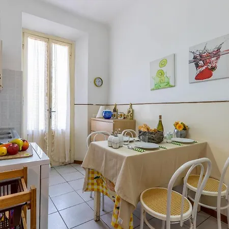 Sleeps 6 Apartament Motrone di Versilia